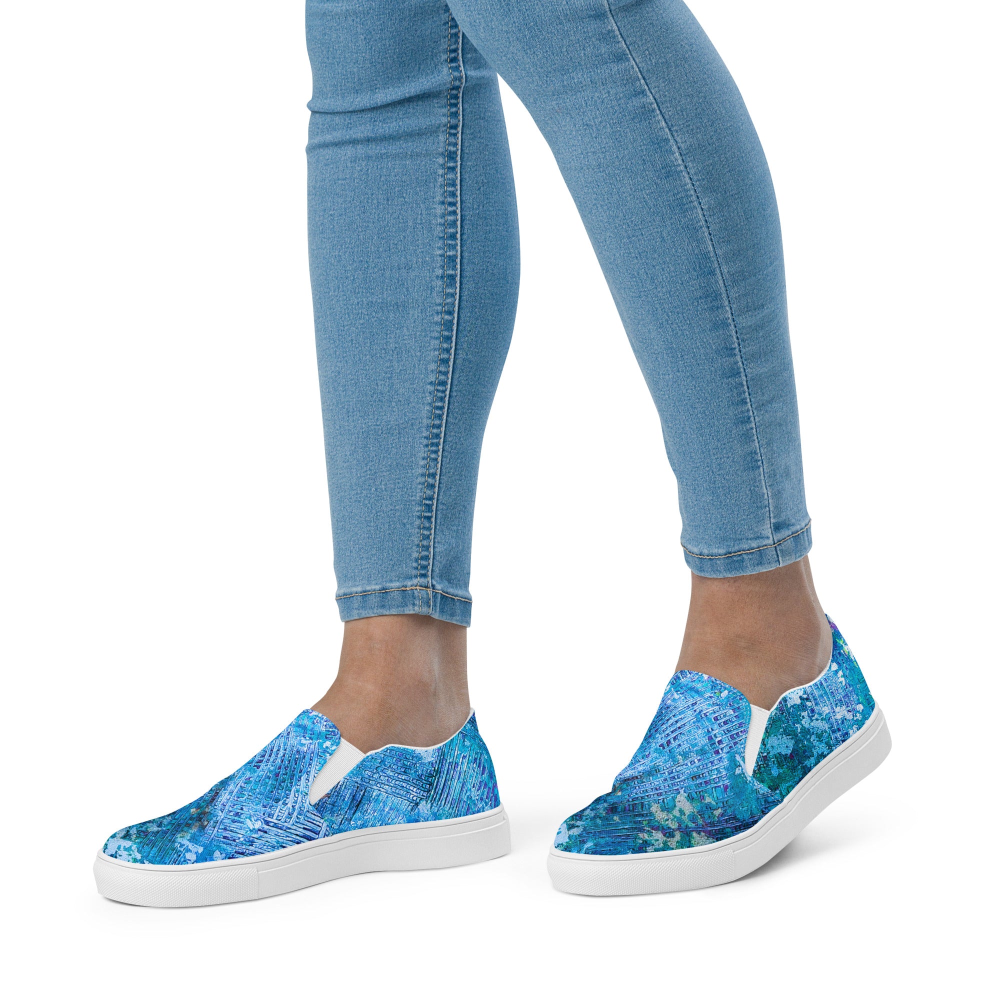 Womyn's Slip On- Weave Blue